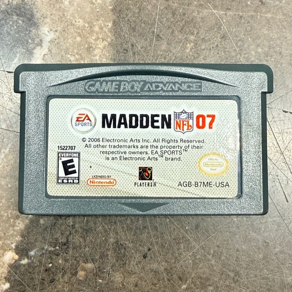 EA Sports Madden NFL 07 Game Boy Advance GBA Grey Football Game AGB-B7ME-USA